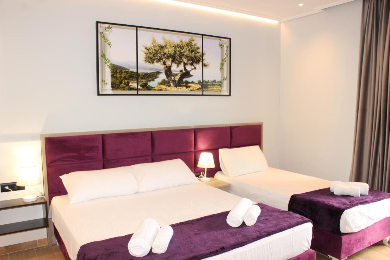 Bebi Hotel And Apartments Sarandë Buitenkant foto
