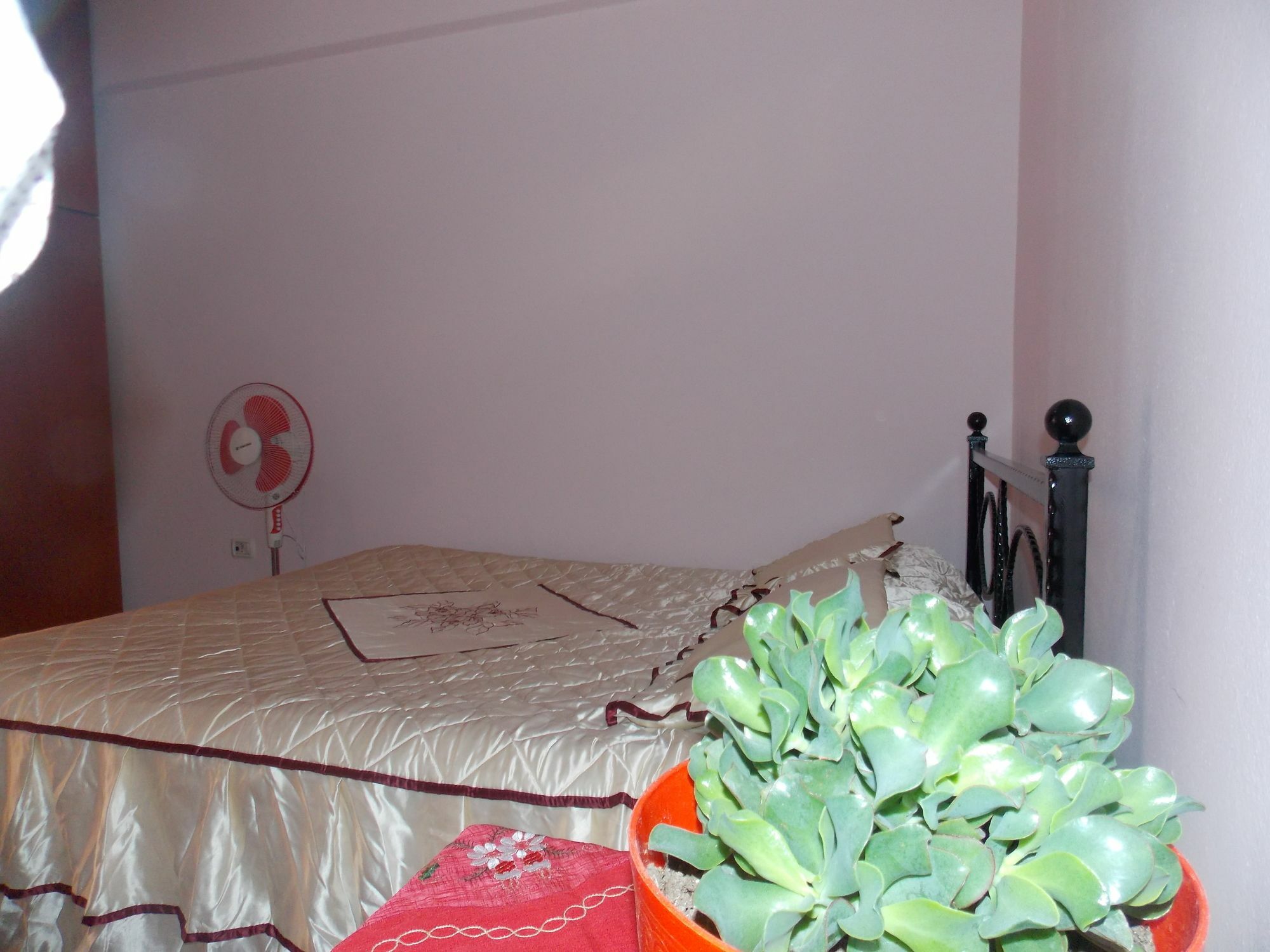 Bebi Hotel And Apartments Sarandë Buitenkant foto
