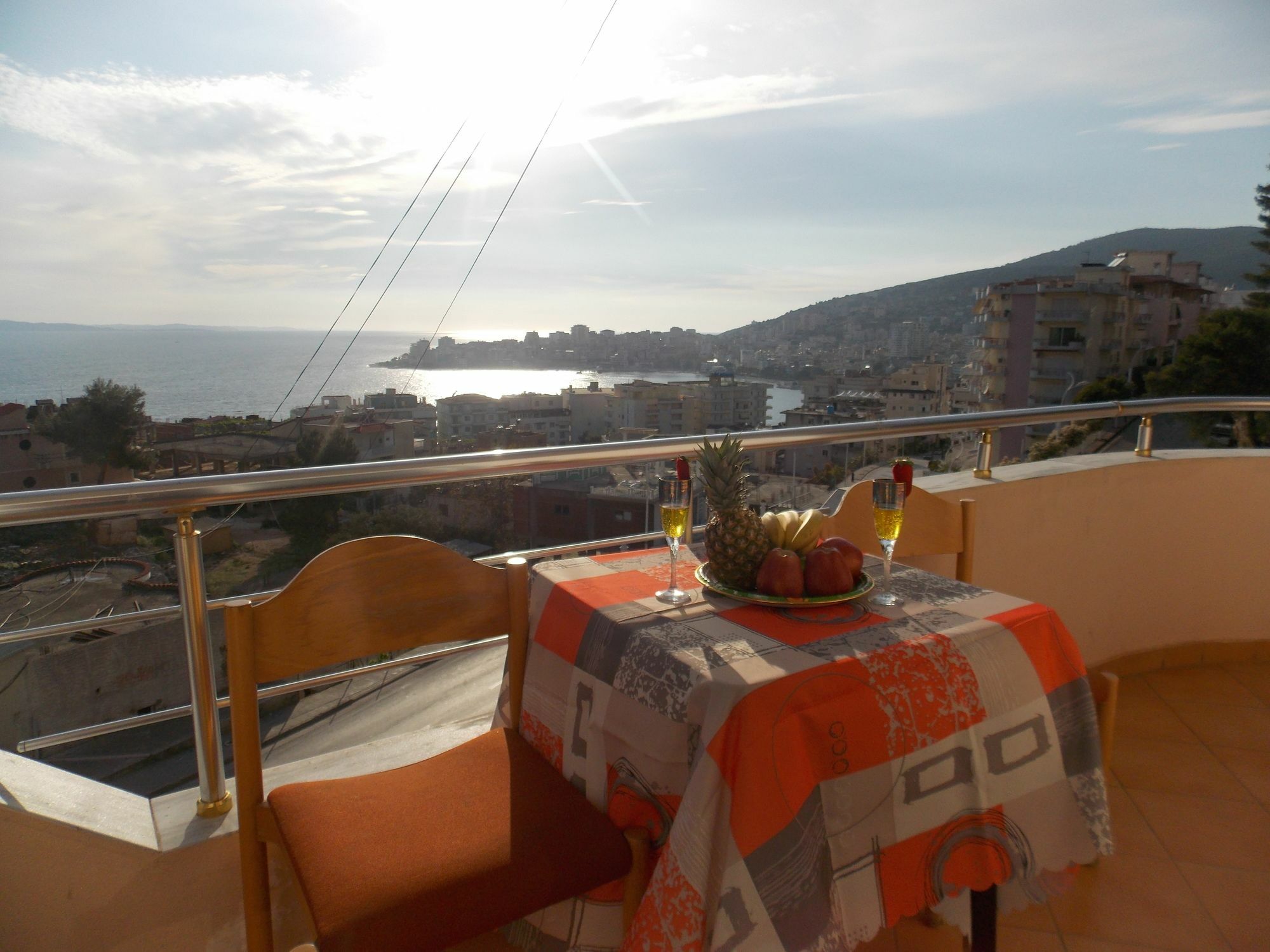 Bebi Hotel And Apartments Sarandë Buitenkant foto
