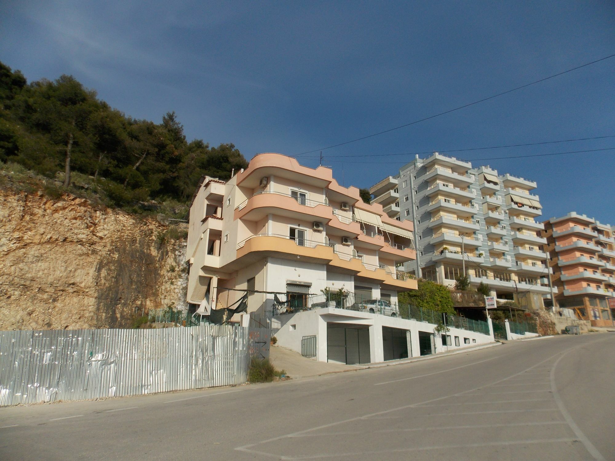Bebi Hotel And Apartments Sarandë Buitenkant foto